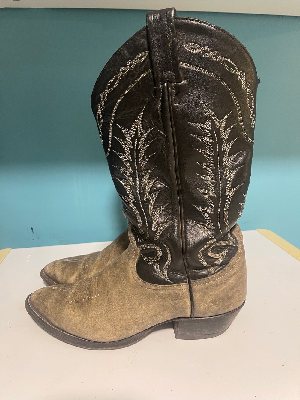 Vintage Tony Lama Two-Tone Western Boots in Black & Brown 9.5